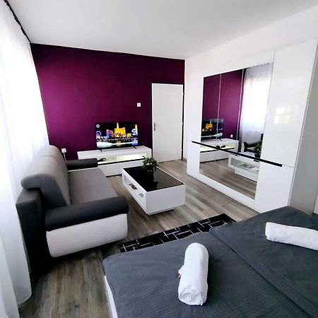 Cosmopolitan Apartman Sarospatak Exterior photo